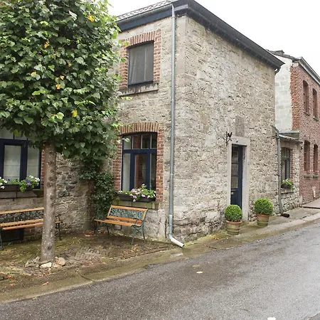 Vintage Holiday Home in Verlaine-Sur-Ourthe with Valley View * Durbuy