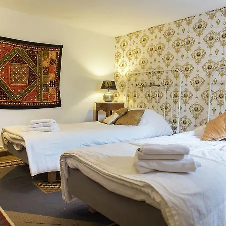 Vintage Holiday Home in Verlaine-Sur-Ourthe with Valley View *