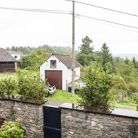 Vintage Holiday Home in Verlaine-Sur-Ourthe with Valley View Ferienhaus Durbuy