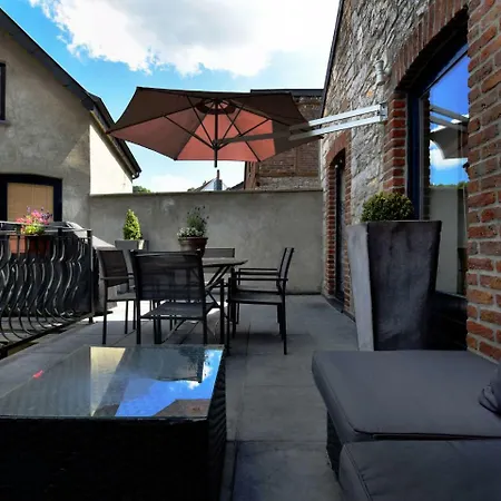Vintage Holiday Home in Verlaine-Sur-Ourthe with Valley View Ferienhaus Durbuy